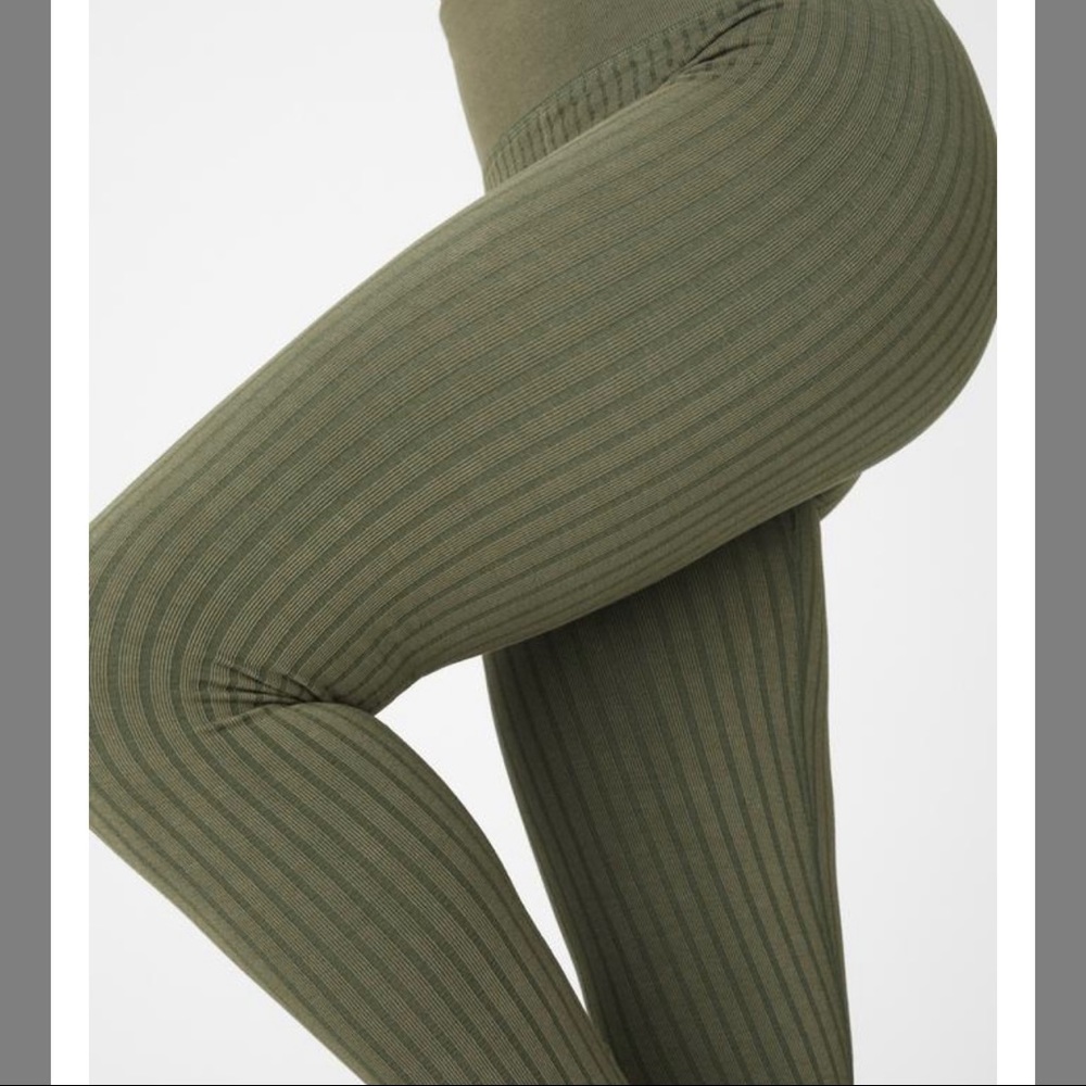 Fabletics High-Waisted Rib leggings - Picture 3 of 4